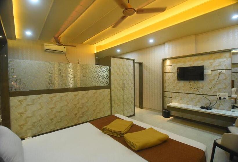 غرفة ديلوكس, R Empire Dvanagere