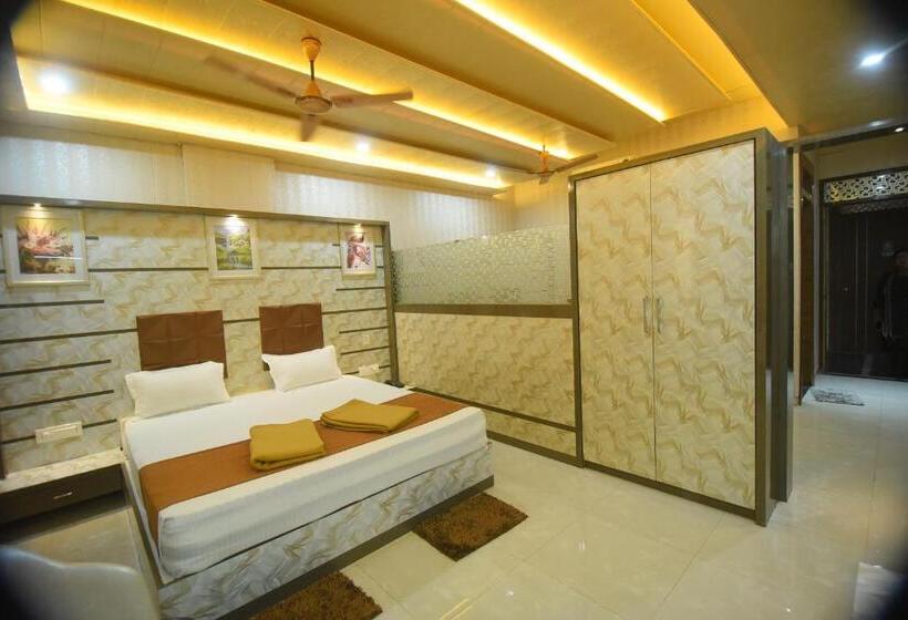 غرفة قياسية, R Empire Dvanagere