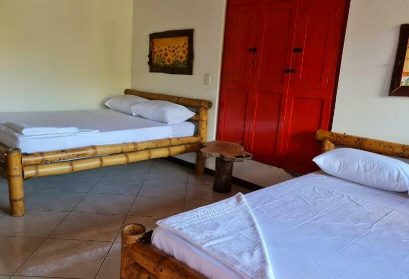 غرفة قياسية, Hostería Brisas Del Río