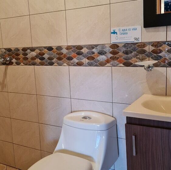 غرفة عائلية, Hostería Brisas Del Río