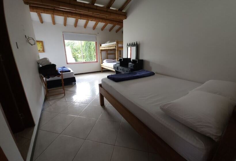 غرفة عائلية, Hostería Brisas Del Río