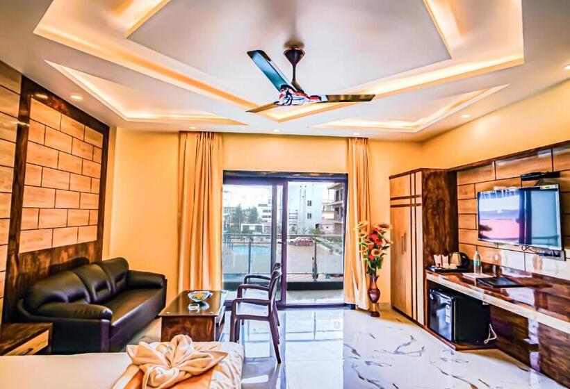 豪华房间, Royal Gitanjali Resorts And Spa