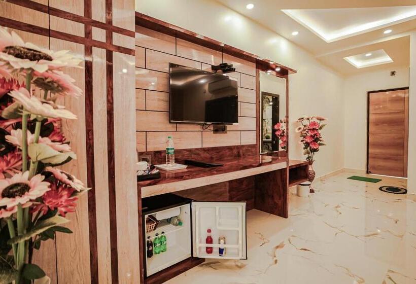 豪华房间, Royal Gitanjali Resorts And Spa