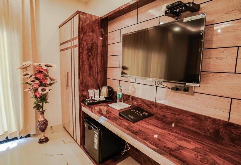 豪华房间, Royal Gitanjali Resorts And Spa