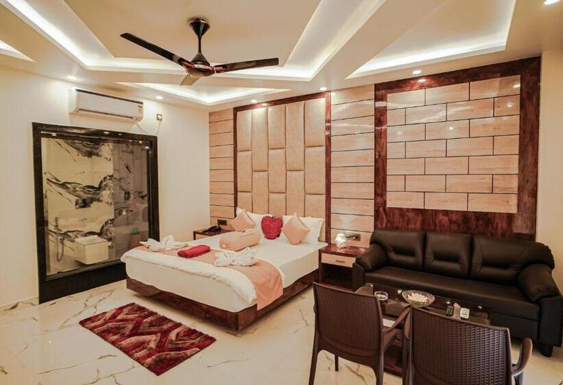 豪华房间, Royal Gitanjali Resorts And Spa