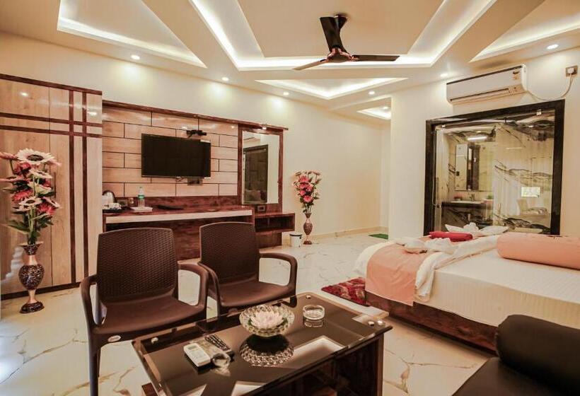 豪华房间, Royal Gitanjali Resorts And Spa