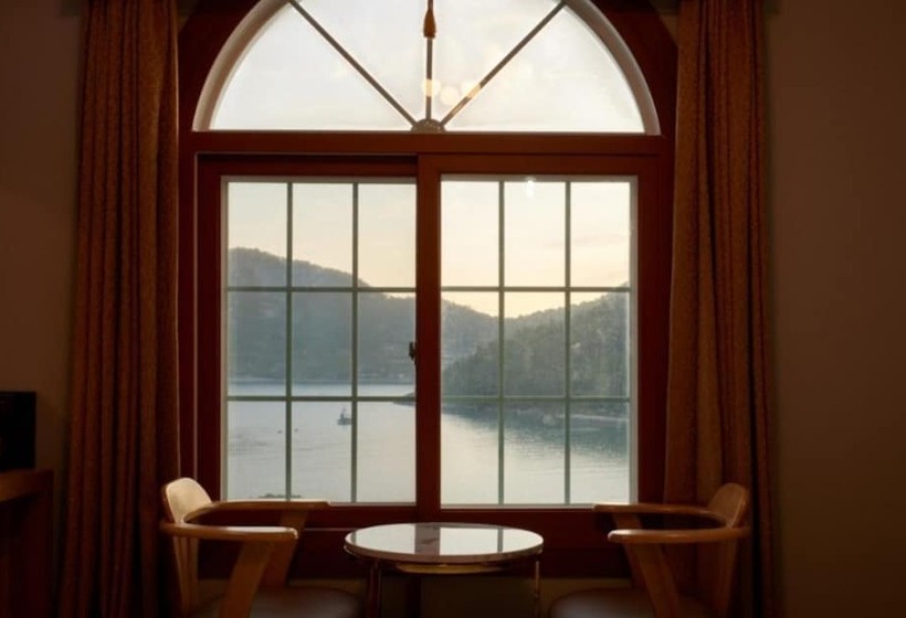 Chambre Standard Vue Mer, Goheung Hayan Noeul