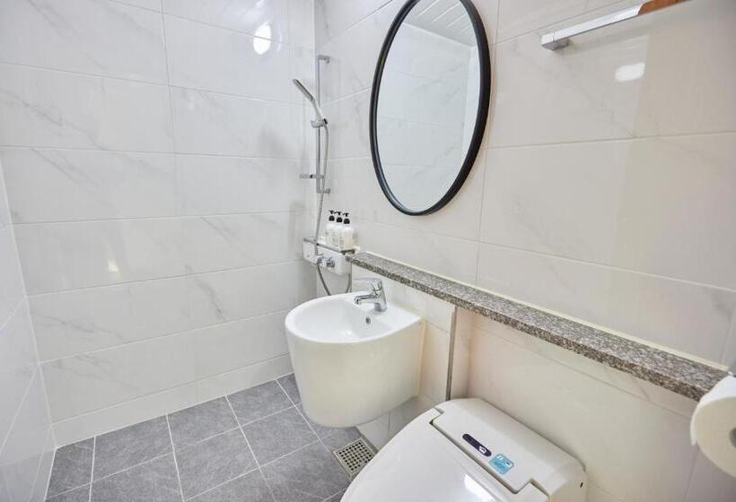 Quarto Estandar Vista Mar, Goheung Hayan Noeul