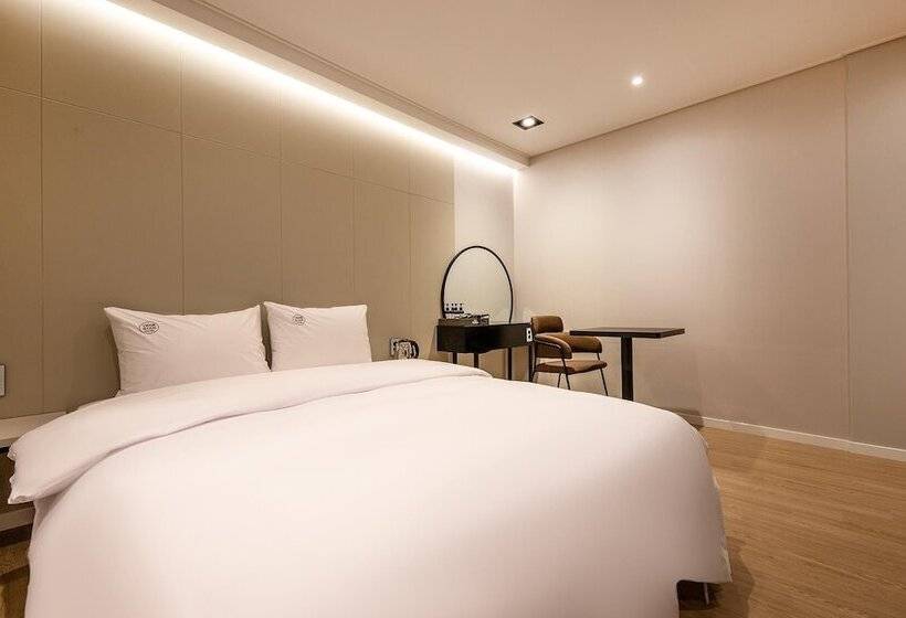 スタンダードルーム, Venesian