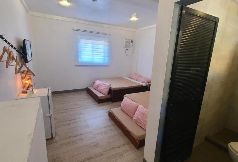 غرفة عائلية, Camp Rofelio Surfing Beach Resort