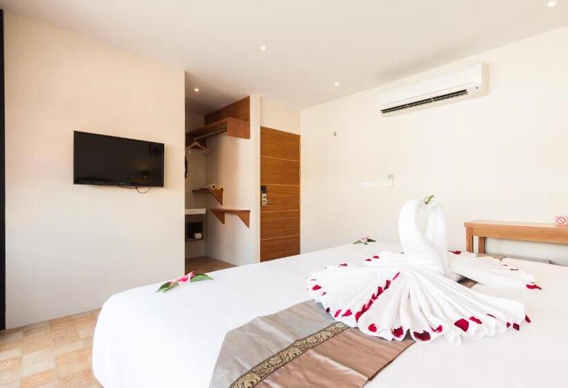 غرفة بريميوم مزودة بشُرفة, At Samui Boutique