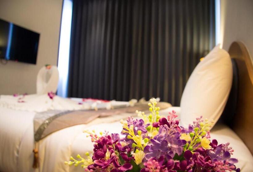 غرفة بريميوم مزودة بشُرفة, At Samui Boutique