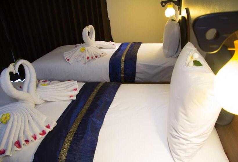 غرفة قياسية ثلاثية, At Samui Boutique