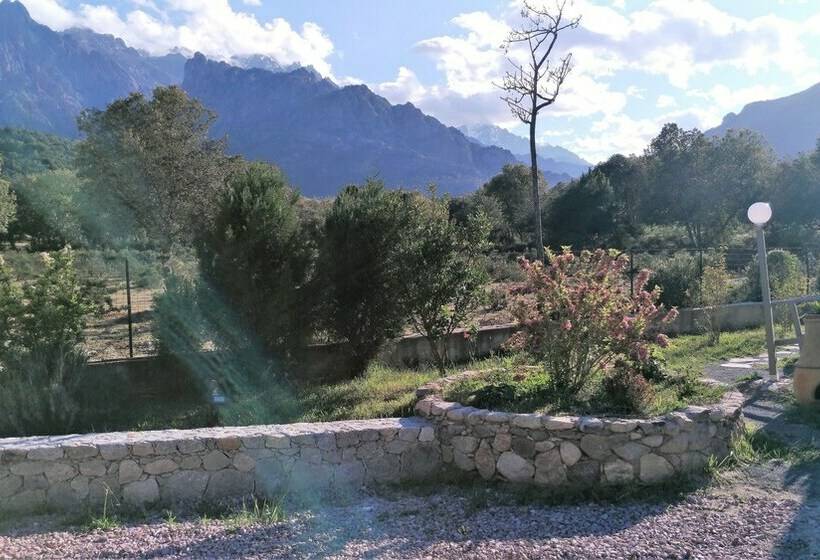 2ベッドルームハウス, E Canicce