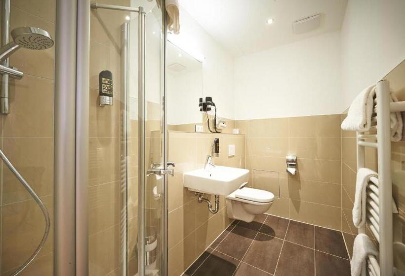 Quarto Estandar, Elch Boutique