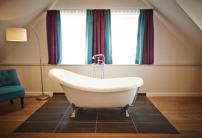 Suite, Elch Boutique