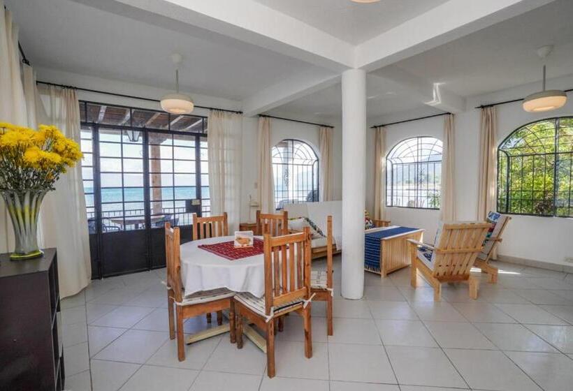 1 Bedroom Apartment Lake View, Mikaso