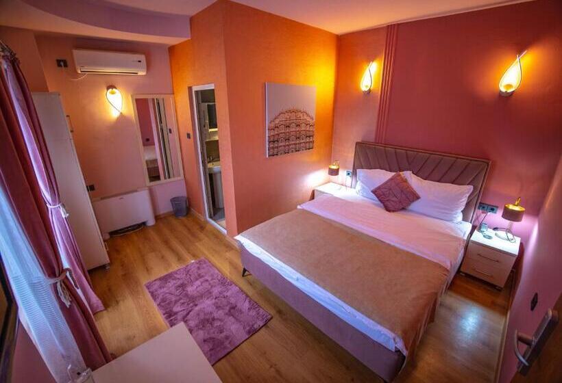 اتاق استاندارد یک نفره, Pamela Concept