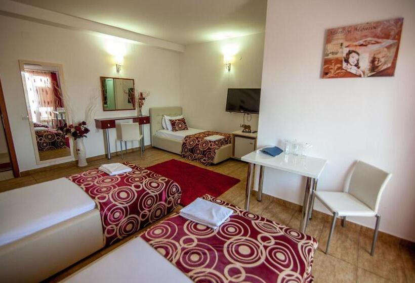 اتاق استاندارد سه نفره, Pamela Concept