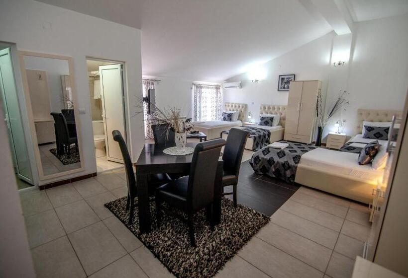 اتاق استاندارد چهار تخته, Pamela Concept