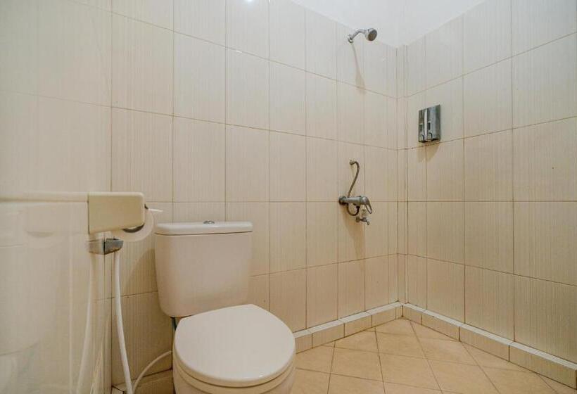 Pokój Standard, Pondok Anyar