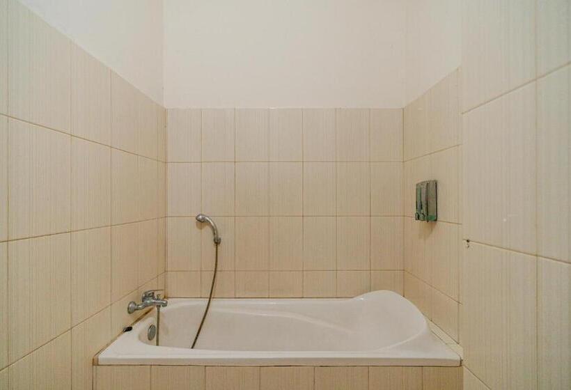 Pokój Rodzinny, Pondok Anyar