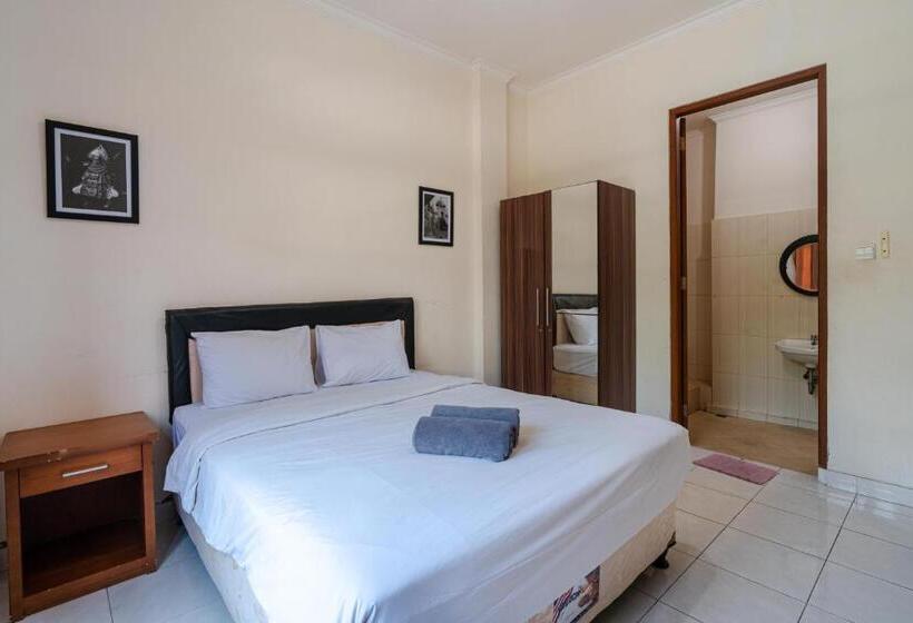 Pokój Rodzinny, Pondok Anyar