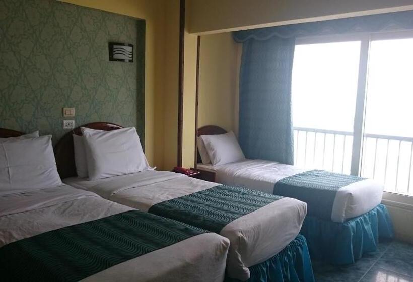 Triple Room Sea View, Royal Crown Hotel عائلات فقط