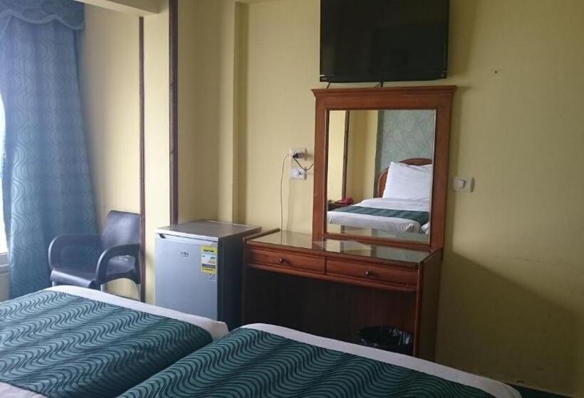 Triple Room Sea View, Royal Crown Hotel عائلات فقط