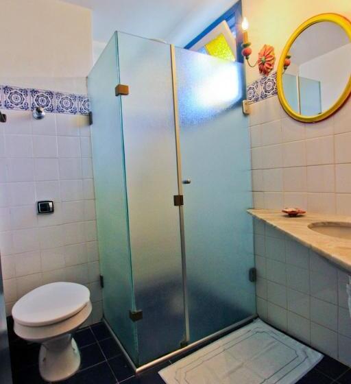 غرفة قياسية, Solar Das águas Cantantes