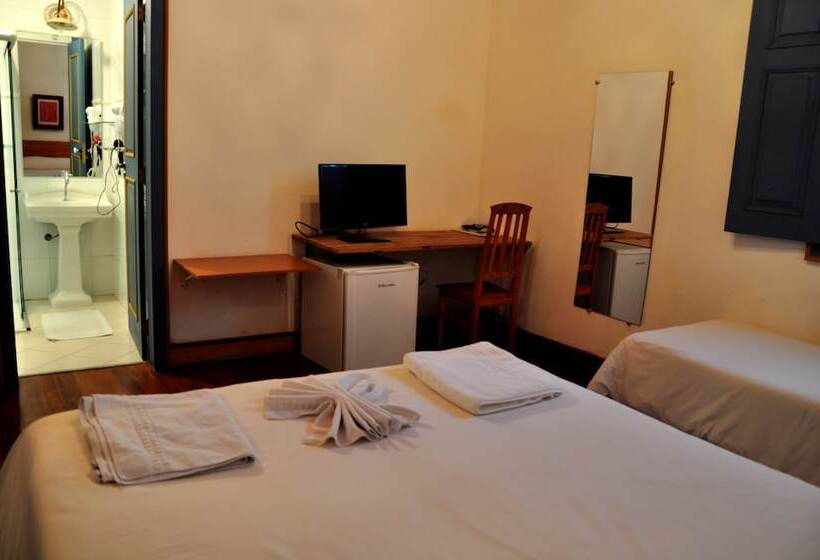 חדר סטנדרט לשלושה, Solar De Maria