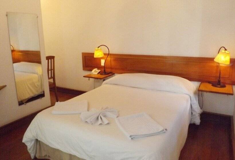 חדר סופריור, Solar De Maria