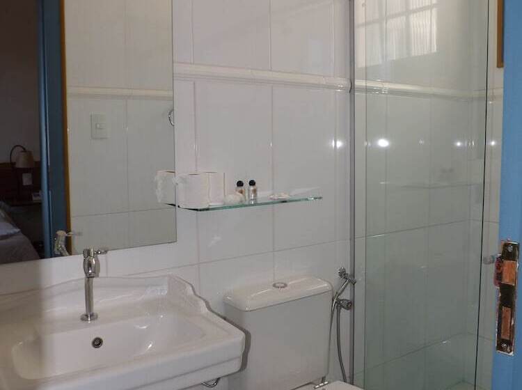 חדר דלוקס לשלושה, Solar De Maria