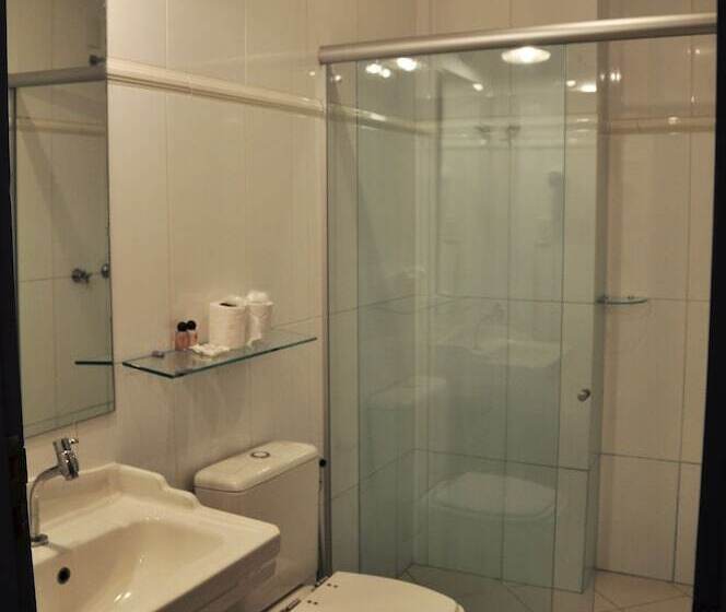 חדר סופריור לשלושה, Solar De Maria