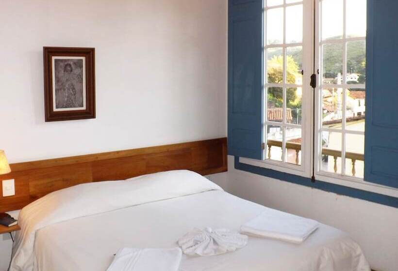 חדר סופריור לשלושה, Solar De Maria