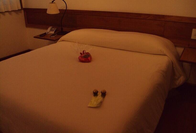 חדר סופריור לשלושה, Solar De Maria