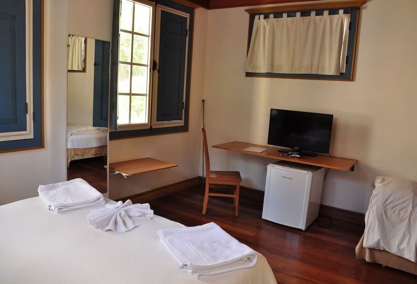 חדר סופריור לשלושה, Solar De Maria