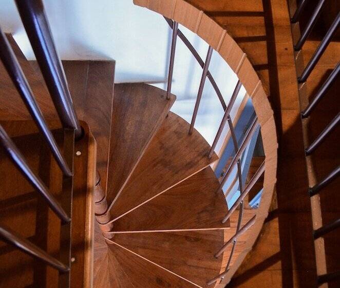 חדר דלוקס לארבעה, Solar De Maria