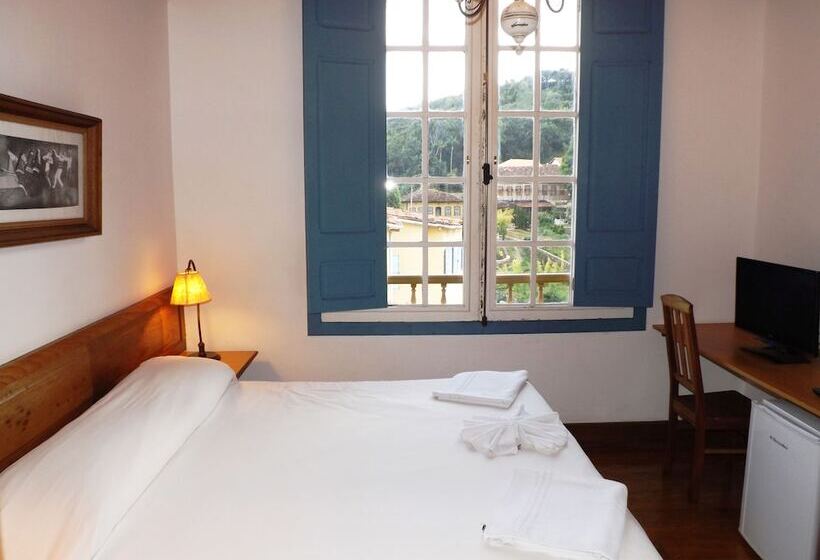 חדר סופריור לשלושה, Solar De Maria