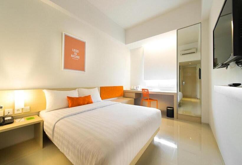 Quarto Estandar, Zuri Express Mangga Dua