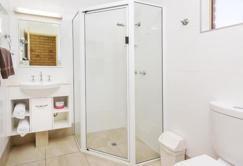 스탠다드 룸, Roma Mid Town Motor Inn