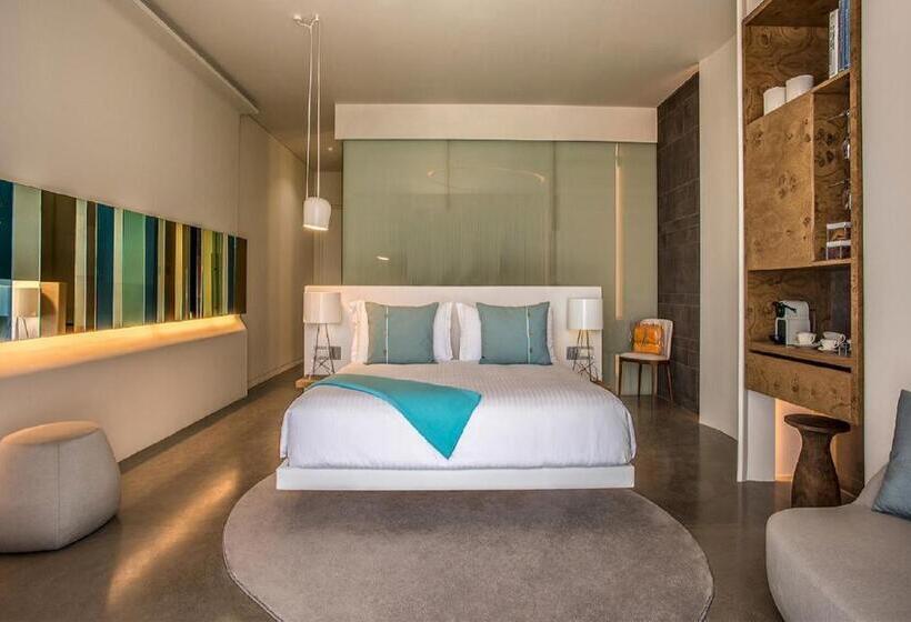 Standard Room King Size Bed