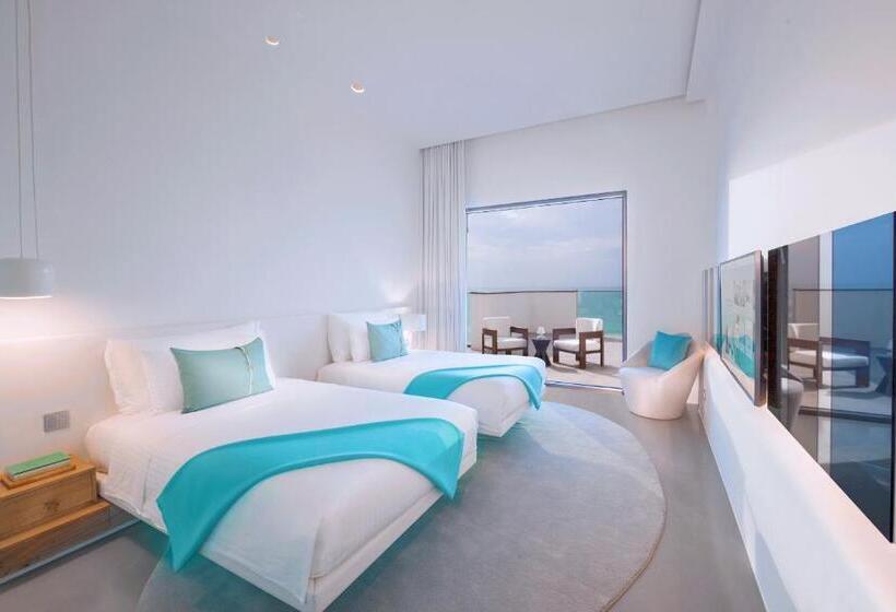 2 Bedrooms Suite Sea View