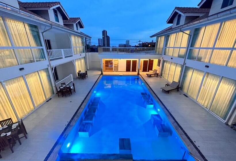 ویلای 3 خوابه, Pratamnak Residence Luxury Villas