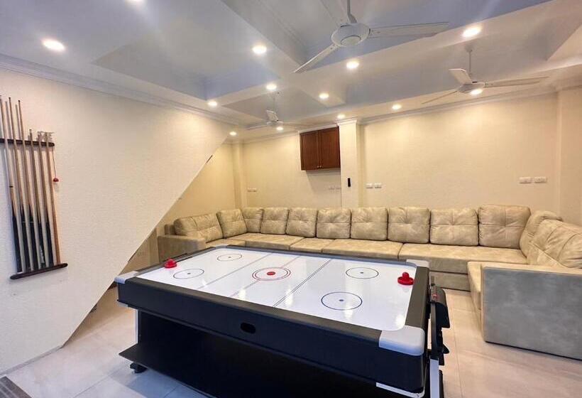 ویلای 3 خوابه, Pratamnak Residence Luxury Villas