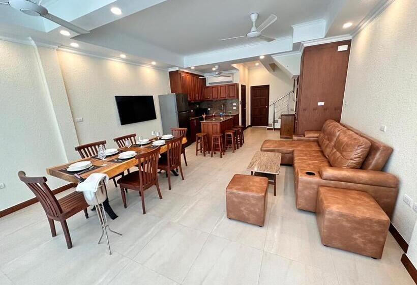 ویلای 3 خوابه, Pratamnak Residence Luxury Villas