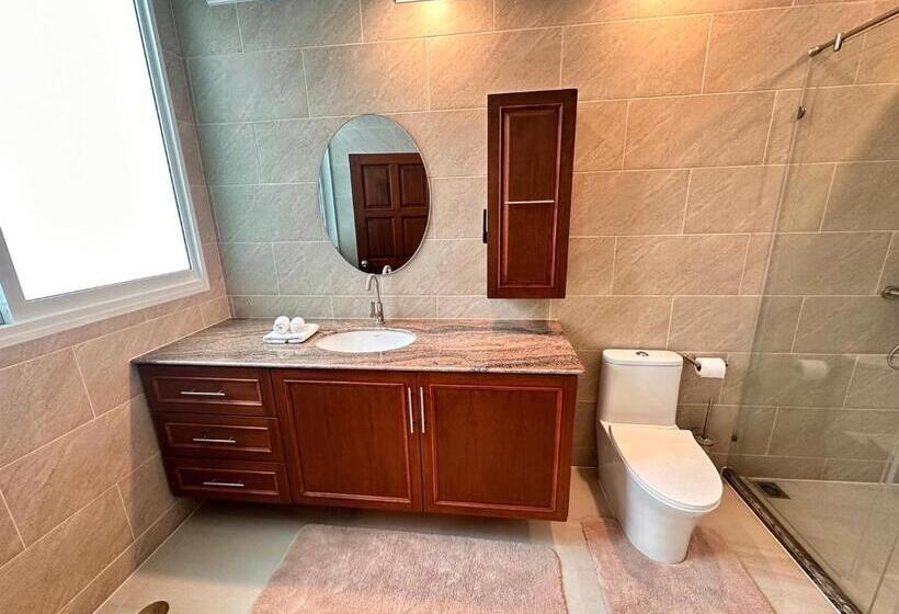 ویلای 1 خوابه, Pratamnak Residence Luxury Villas