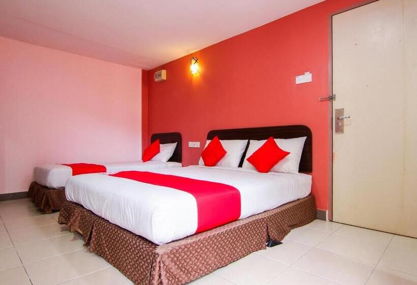 豪华三人间, Oyo 11343  Putra Iskandar