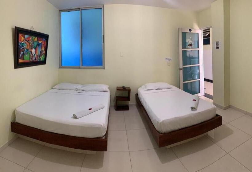 舒适三人间, Bellavista Premium Hotel Villeta