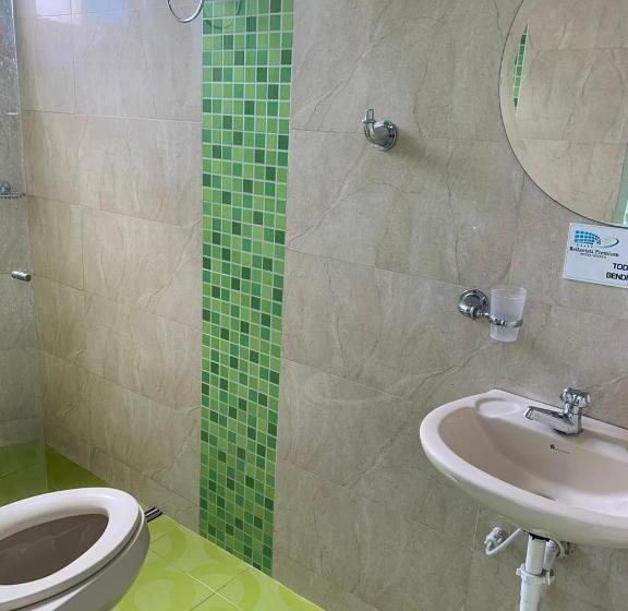 带阳台标准四人间, Bellavista Premium Hotel Villeta